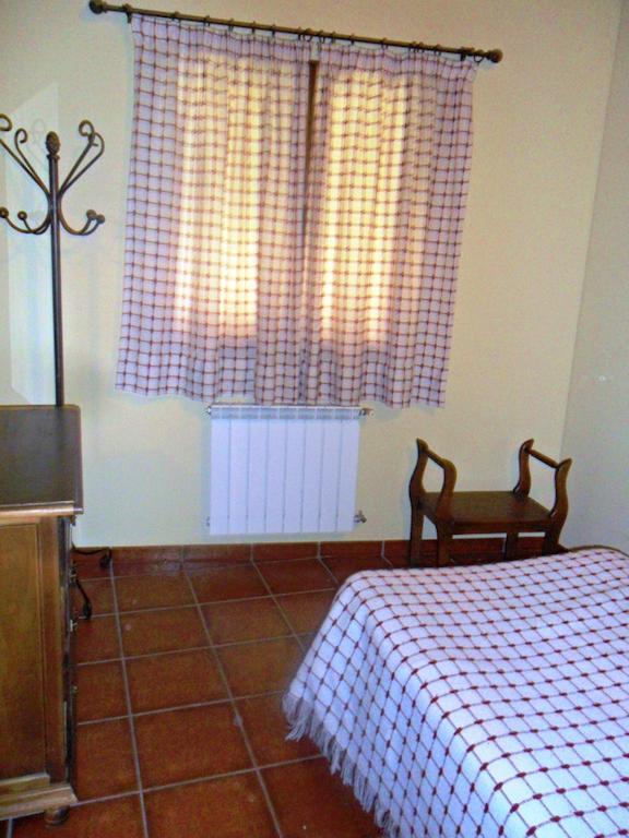 Casestonet Forcall Room photo